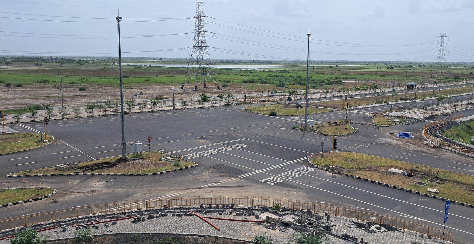 Road & Utility Corridor in Dholera SIR